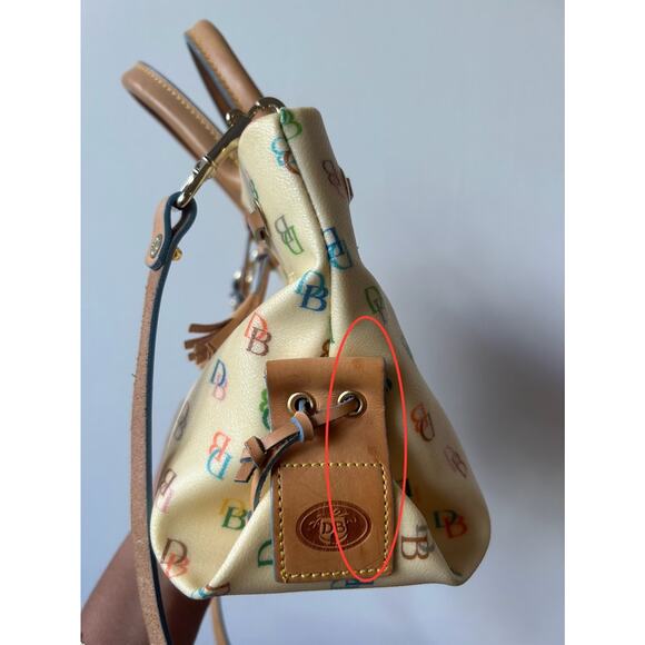 Vintage Dooney & Bourke It Monogram Tassel Tote w/Heart Hangtag 60920 Read PLS - Picture 2 of 14